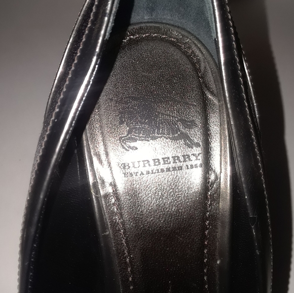 Burberry Black London Pumps - Picture 2 of 7